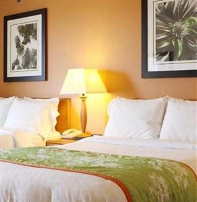 фото отеля Fairfield Inn & Suites Chicago St. Charles