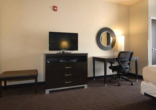 фото отеля Comfort Inn & Suites Parachute