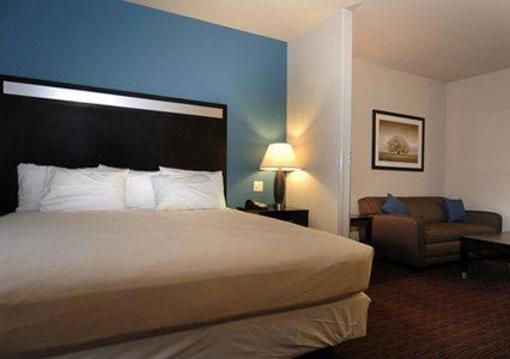 фото отеля Comfort Inn & Suites Parachute