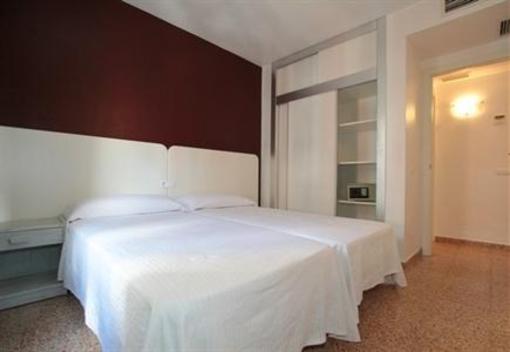 фото отеля Hostal Ripoll Ibiza