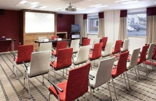 фото отеля Holiday Inn Express Warwick Stratford Upon Avon