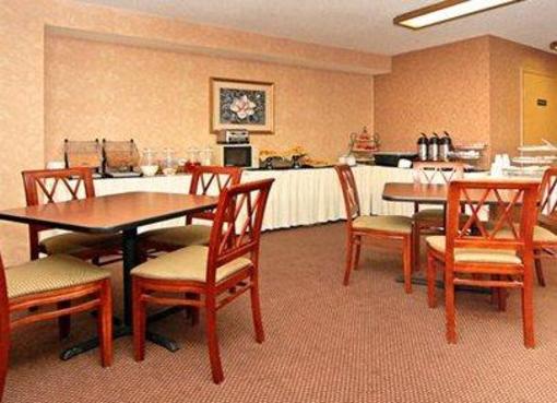 фото отеля Quality Inn North Ridgeland