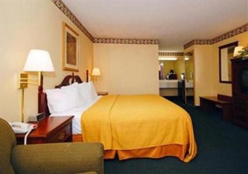 фото отеля American Inn at Fort Stewart