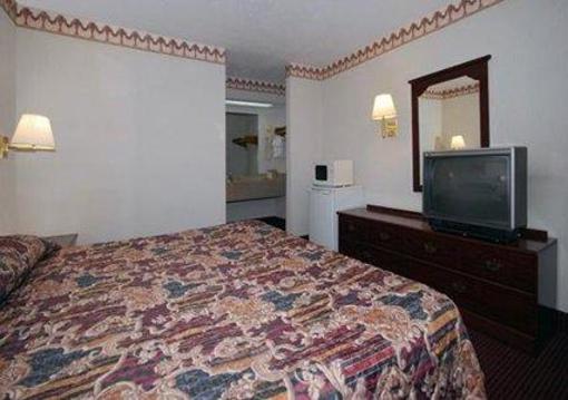 фото отеля American Inn at Fort Stewart
