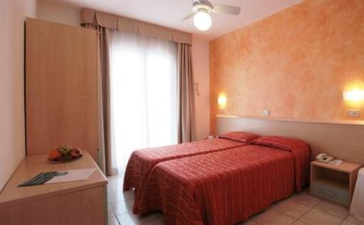 фото отеля Hotel Athena Lignano Sabbiadoro