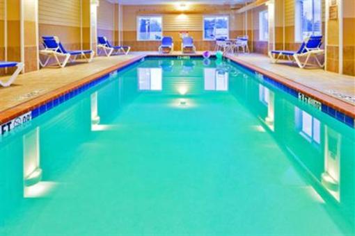 фото отеля Holiday Inn Express Hotel & Suites Magee