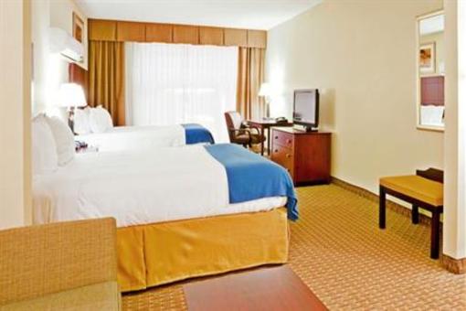 фото отеля Holiday Inn Express Hotel & Suites Magee