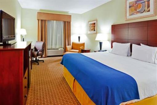 фото отеля Holiday Inn Express Hotel & Suites Magee