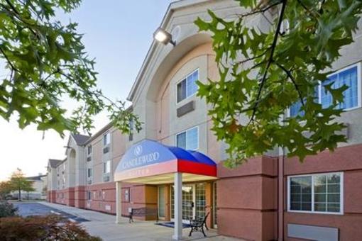 фото отеля Candlewood Suites Philadelphia - Mt. Laurel