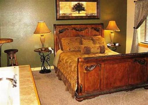 фото отеля Baskins Creek Nestle Inn