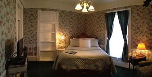 фото отеля Seven Wives Inn