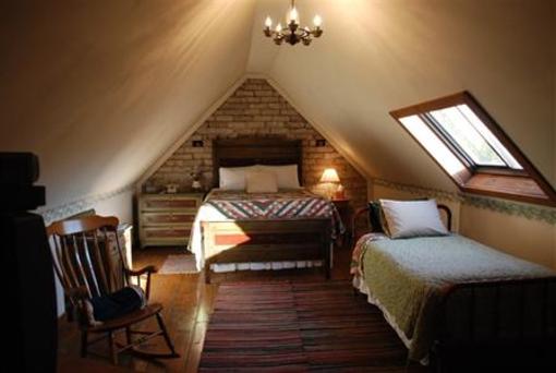 фото отеля Seven Wives Inn