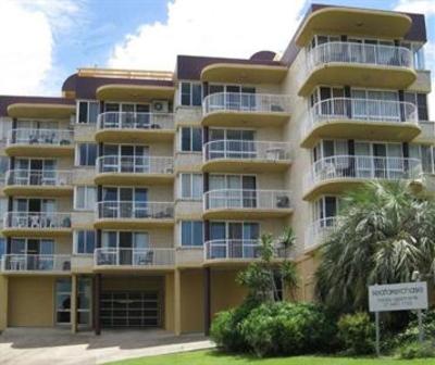 фото отеля Seafarer Chase Holiday Apartments Caloundra