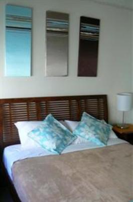фото отеля Seafarer Chase Holiday Apartments Caloundra