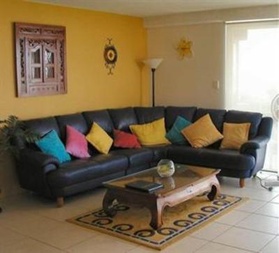 фото отеля Seafarer Chase Holiday Apartments Caloundra