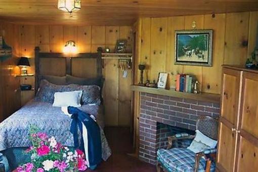 фото отеля Campbell House, A City Inn
