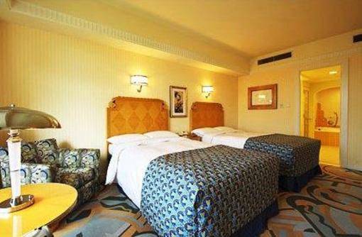 фото отеля Disney Ambassador Hotel
