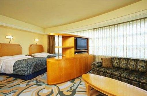 фото отеля Disney Ambassador Hotel