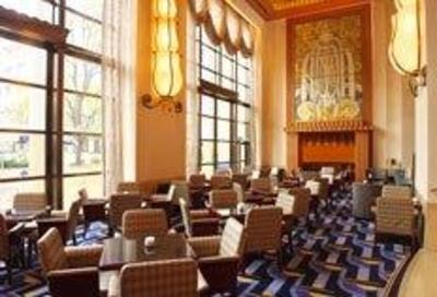фото отеля Disney Ambassador Hotel