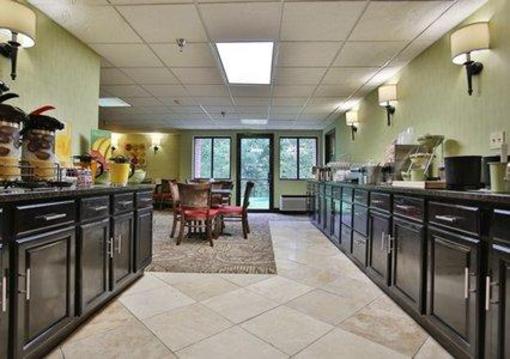 фото отеля Quality Inn Carrollton