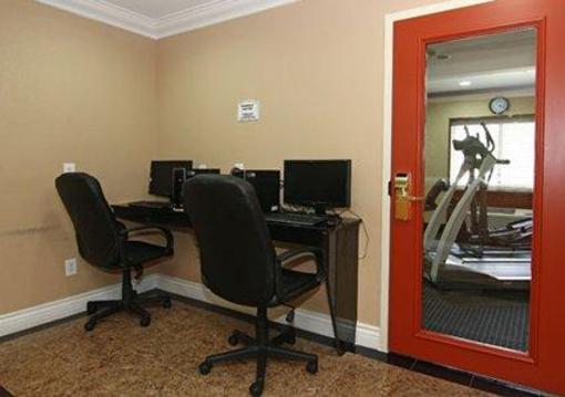 фото отеля Quality Inn & Suites College Park