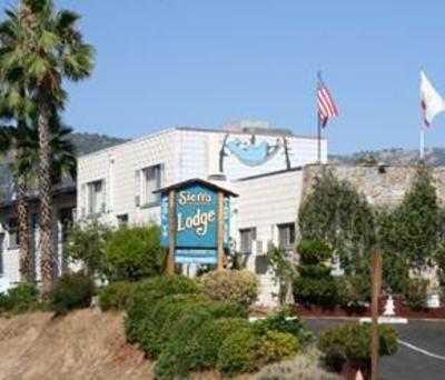 фото отеля Sierra Lodge Three Rivers (California)