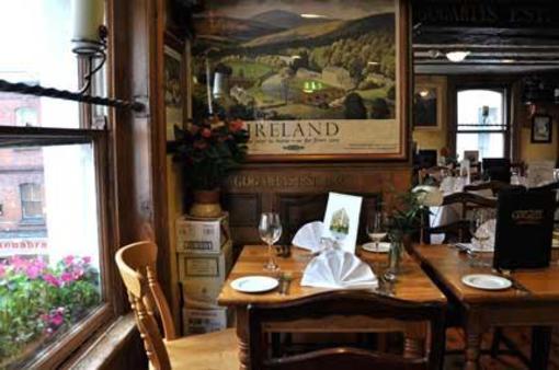 фото отеля Oliver St. John Gogarty's Hostel