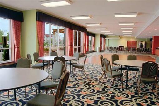 фото отеля BEST WESTERN Sandusky Hotel & Suites