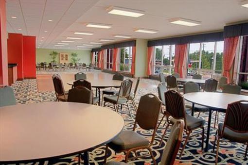 фото отеля BEST WESTERN Sandusky Hotel & Suites