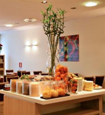 фото отеля Best Western Palace Inn Hotel