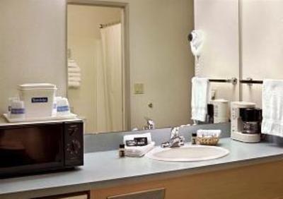 фото отеля Briarwood Suites