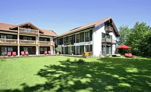 фото отеля Hotel Chiemgauhof Ubersee