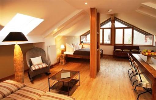 фото отеля Hotel Chiemgauhof Ubersee