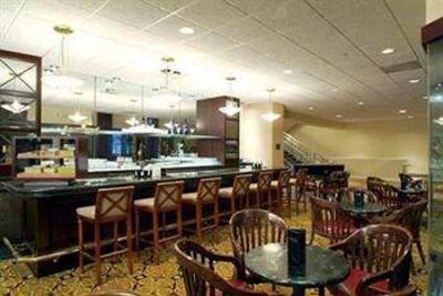 фото отеля Doubletree Hotel Tulsa-Downtown