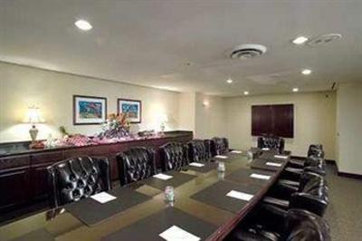 фото отеля Doubletree Hotel Tulsa-Downtown