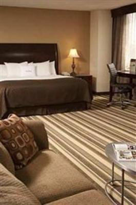 фото отеля Doubletree Hotel Tulsa-Downtown