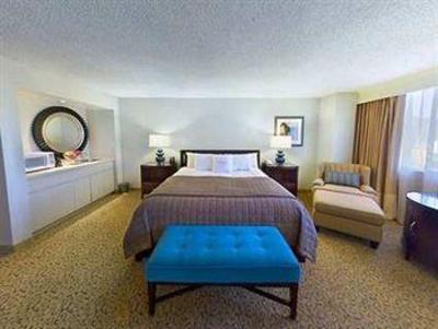 фото отеля Doubletree Hotel Tulsa-Downtown