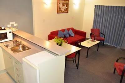 фото отеля Fenton Court Motel