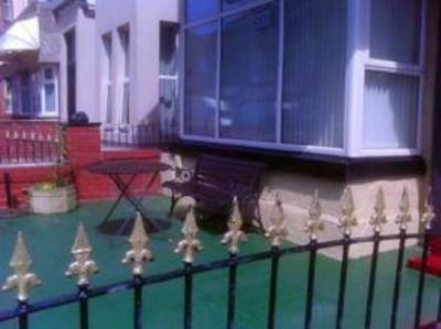 фото отеля Oasis Guesthouse Blackpool