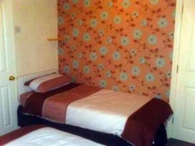 фото отеля Oasis Guesthouse Blackpool
