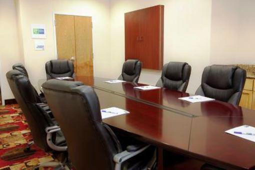 фото отеля Holiday Inn Express Hotel & Suites Lafayette-South