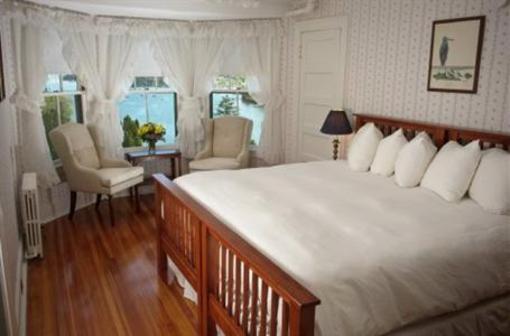 фото отеля Asticou Inn