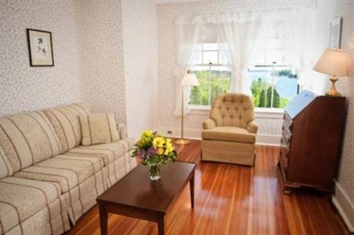 фото отеля Asticou Inn