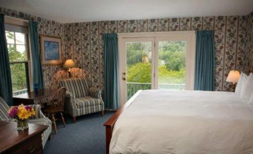 фото отеля Asticou Inn