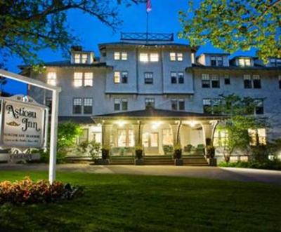 фото отеля Asticou Inn