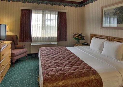 фото отеля Clarion Suites Downtown