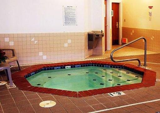 фото отеля Clarion Suites Downtown