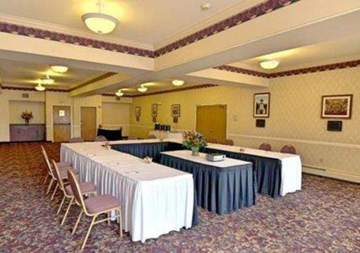 фото отеля Clarion Suites Downtown