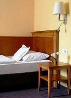 фото отеля Zur Quelle Hotel