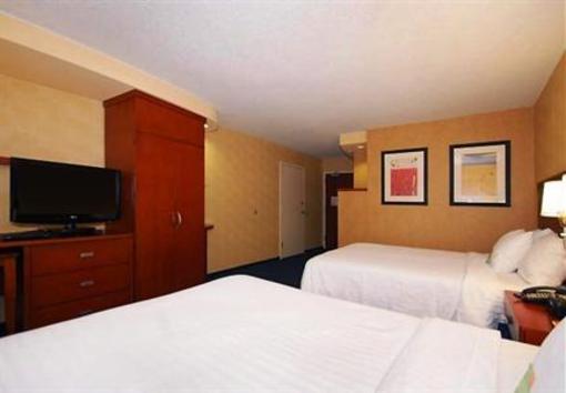 фото отеля Courtyard Hotel Boston Raynham